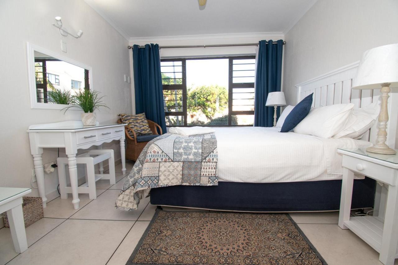 Appartamento 7 The Shades Umhlanga Rocks Durban Esterno foto